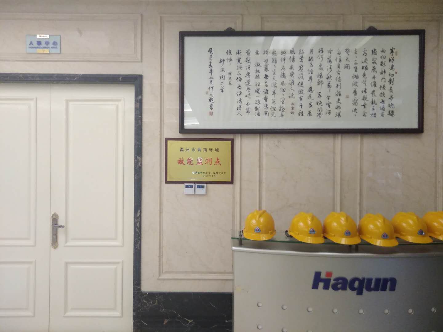 02.jpg